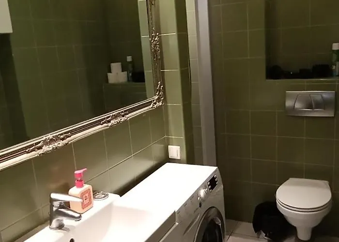 Zelazna Center * وارسو